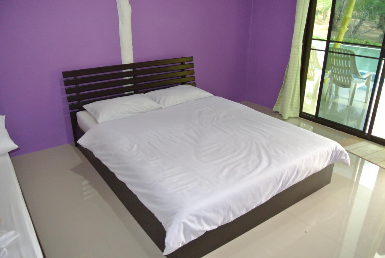 Baanraisooksangchan Kaeng Kachan Ngoại thất bức ảnh