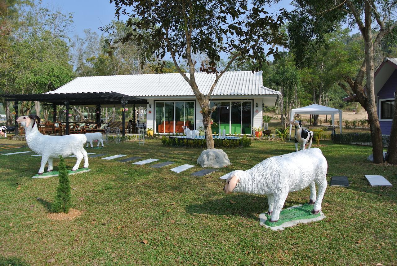 Baanraisooksangchan Kaeng Kachan Ngoại thất bức ảnh